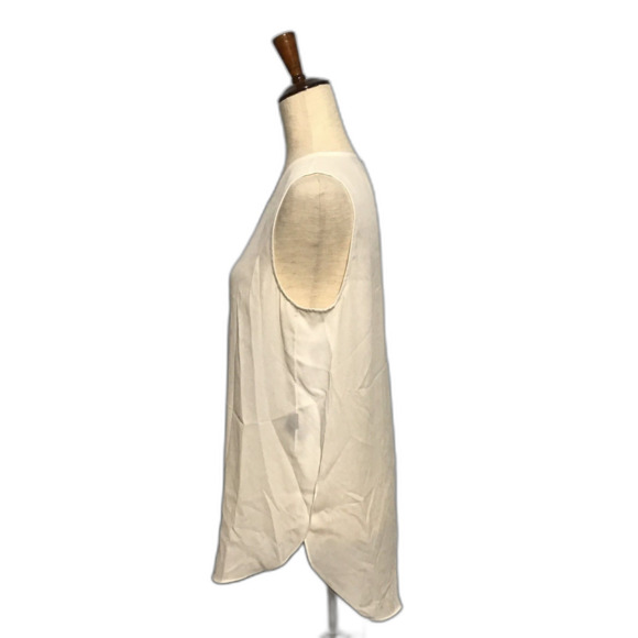 Vince Camuto Cream Sleeveless Keyhole Pleated Top MED - Picture 3 of 7